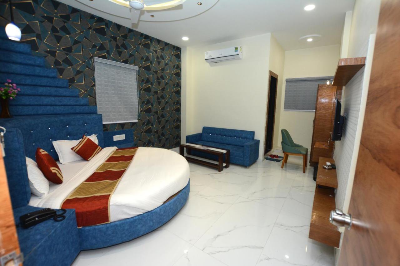 Hotel Villa Inn Ānand Extérieur photo