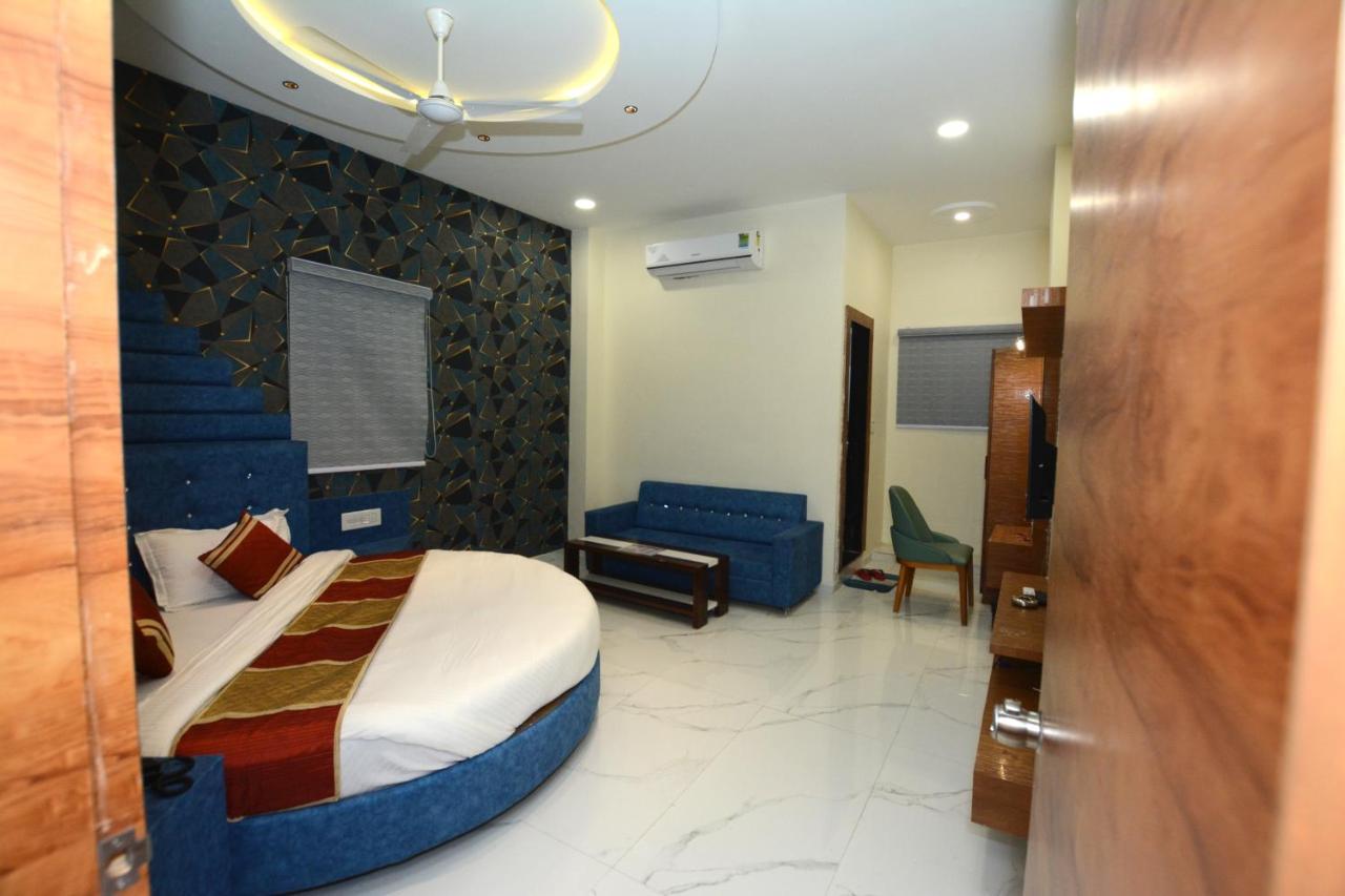 Hotel Villa Inn Ānand Extérieur photo