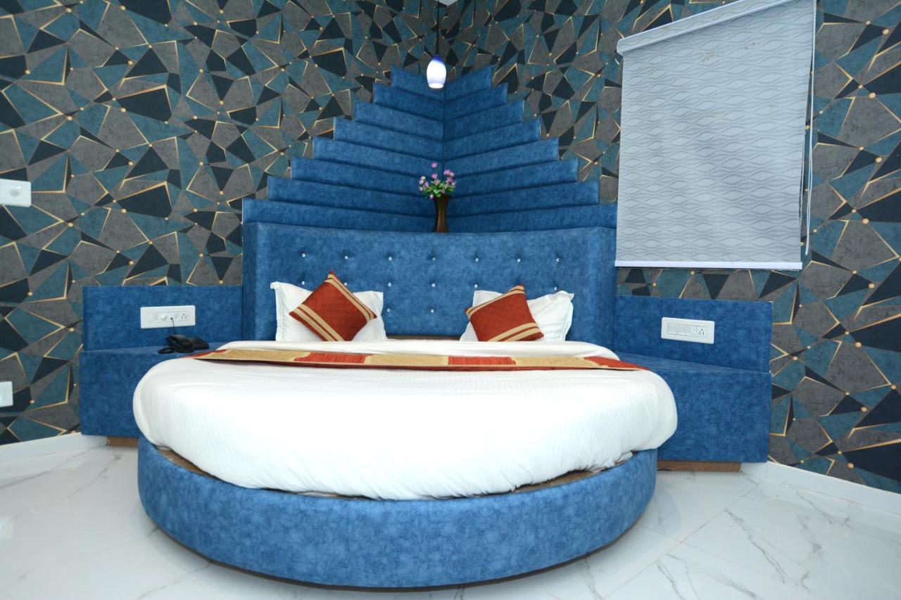 Hotel Villa Inn Ānand Extérieur photo